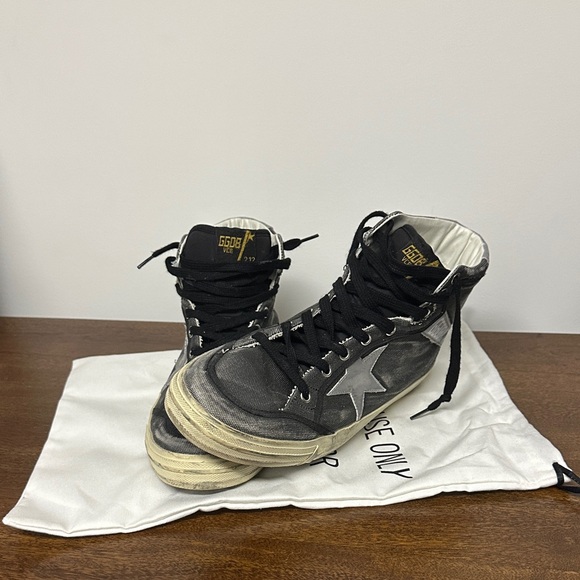 Golden Goose Other - Golden Goose Vice 2.12 Sneakers